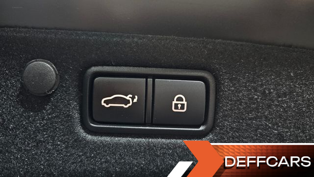 Hyundai GRANDEUR 2.5 Premium Choice купить на сайте DeffCars