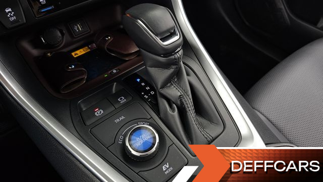 Toyota RAV4 2,5 4WD Hybrid LTD купить на сайте DeffCars