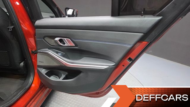 BMW 3-SERIES 320i M Sport купить на сайте DeffCars