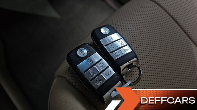 Kia CARNIVAL Gasoline 7-Seater Limousine President купить на сайте DeffCars