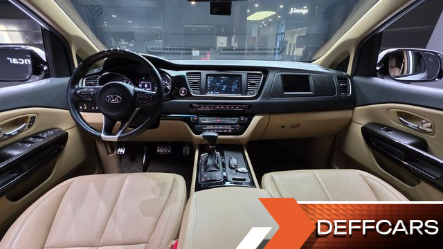 Kia CARNIVAL Gasoline 7-seater Limousine President купить на сайте DeffCars