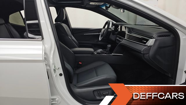 Toyota CAMRY 2.5 XLE Hybrid купить на сайте DeffCars