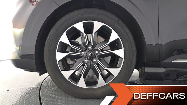 Kia CARNIVAL Gasoline 7-Seater Signature купить на сайте DeffCars