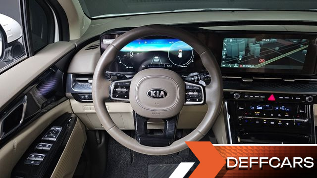 Kia CARNIVAL 9-Seater Hi-Limousine Signature купить на сайте DeffCars