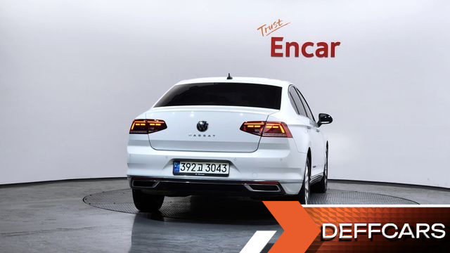Volkswagen PASSAT 2.0 TDI Premium купить на сайте DeffCars
