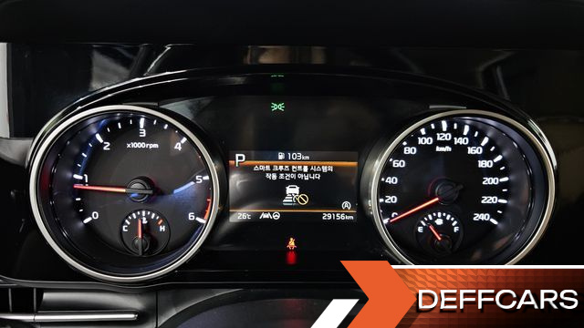 Kia CARNIVAL 9-Seater Noblesse купить на сайте DeffCars