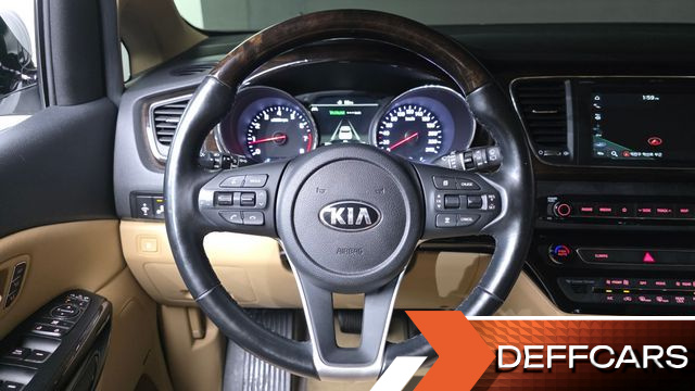 Kia CARNIVAL Gasoline 9-Seater Noblesse Special купить на сайте DeffCars