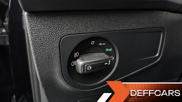 Volkswagen TIGUAN 2.0 TDI Premium купить на сайте DeffCars