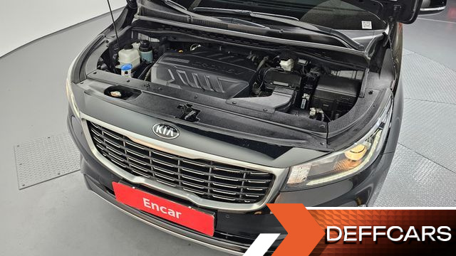 Kia CARNIVAL 9-Seater Prstige купить на сайте DeffCars