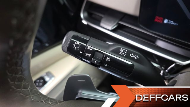 Kia CARNIVAL Gasoline 9-Seater Signature купить на сайте DeffCars