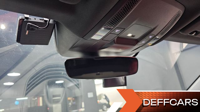 Porsche TAYCAN 4S купить на сайте DeffCars