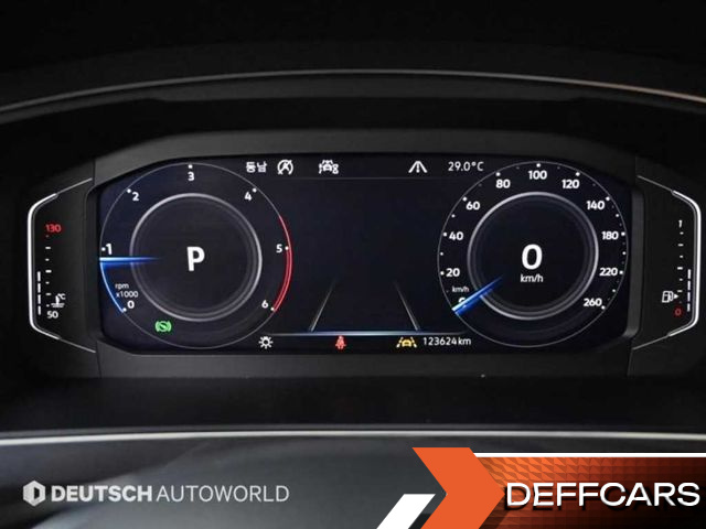 Volkswagen TIGUAN 2.0 TDI Prestige купить на сайте DeffCars