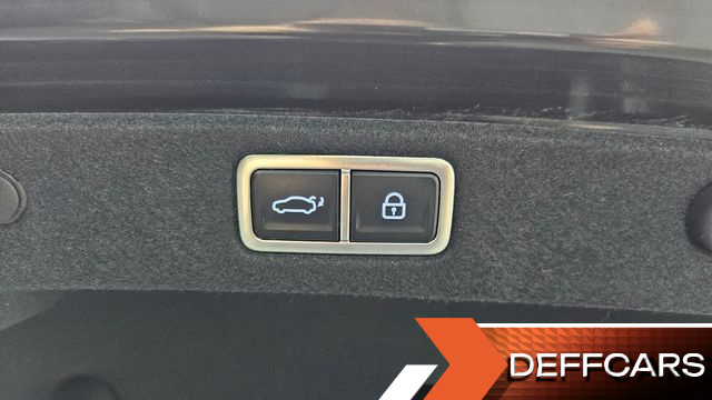 Hyundai GRANDEUR 2,5 Gasoline 2WD Calligraphy купить на сайте DeffCars