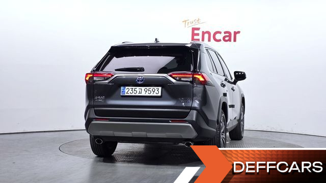 Toyota RAV4 2,5 4WD Hybrid LTD купить на сайте DeffCars