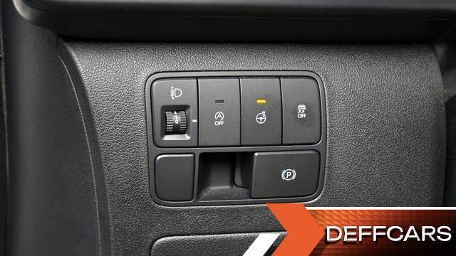 Hyundai STARIA Tourer 9-Seater Modern купить на сайте DeffCars