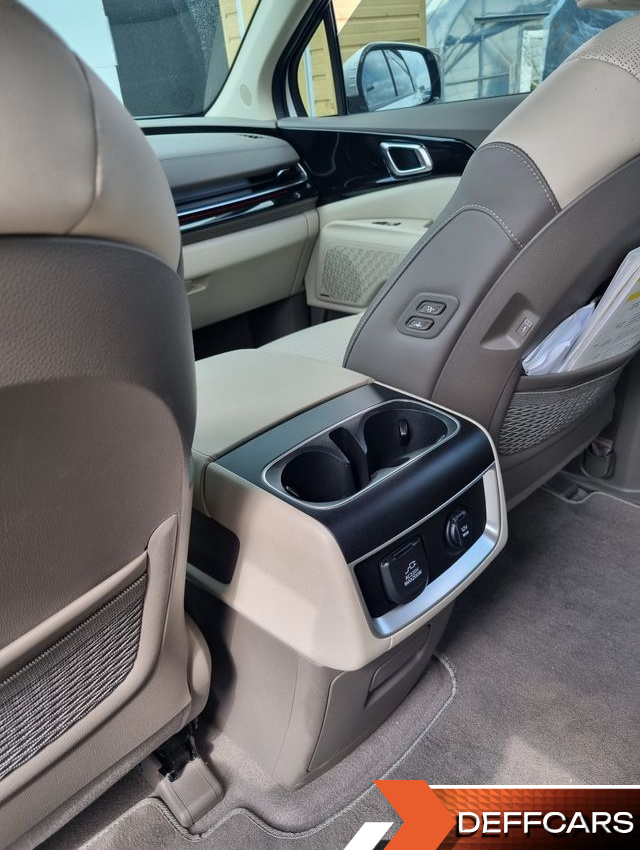 Kia CARNIVAL 7-Seater Signature купить на сайте DeffCars
