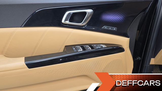 Kia CARNIVAL Gasoline 9-Seater Signature купить на сайте DeffCars