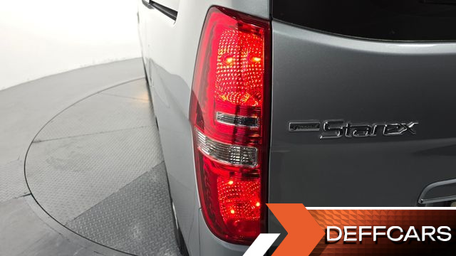 Hyundai STAREX Van 3-Seater Smart купить на сайте DeffCars