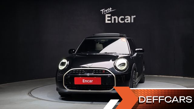 Mini COOPER Favoured купить на сайте DeffCars
