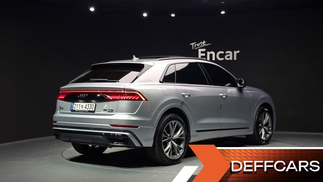 Audi Q8 55 TFSI Quattro Premium купить на сайте DeffCars