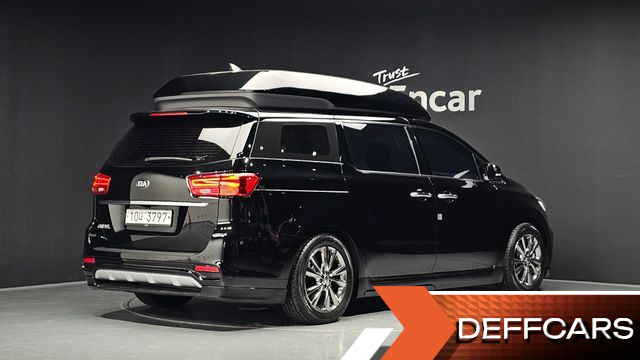 Kia CARNIVAL Gasoline 9-Seater Hi-Limousine Noblesse Special купить на сайте DeffCars