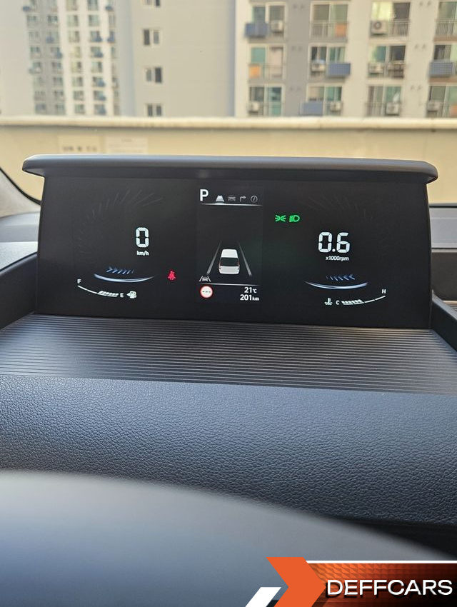 Hyundai STARIA L3.5 Lounge 9-Seater Prestige купить на сайте DeffCars