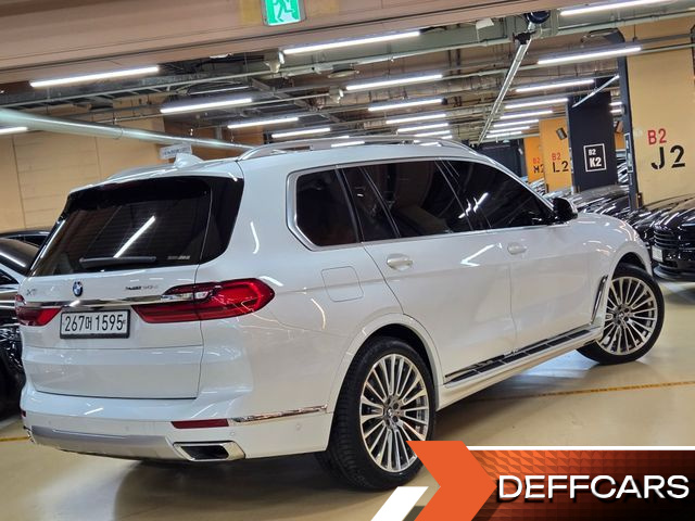 BMW X7 xDrive 30d Design Pure Excellent 6-Seater купить на сайте DeffCars