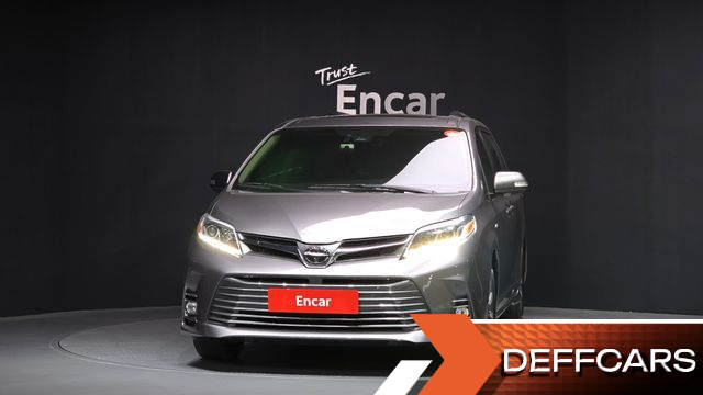 Toyota SIENNA 3.5 AWD купить на сайте DeffCars