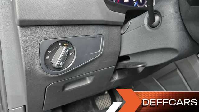 Volkswagen TIGUAN 2.0 TDI Premium купить на сайте DeffCars