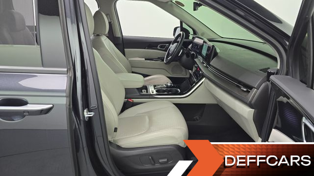 Kia CARNIVAL Gasoline 9-Seater Signature купить на сайте DeffCars