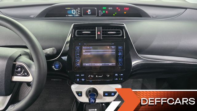Toyota PRIUS 1.8 E купить на сайте DeffCars