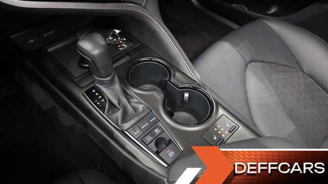 Toyota CAMRY 2.5 XSE Hybrid купить на сайте DeffCars