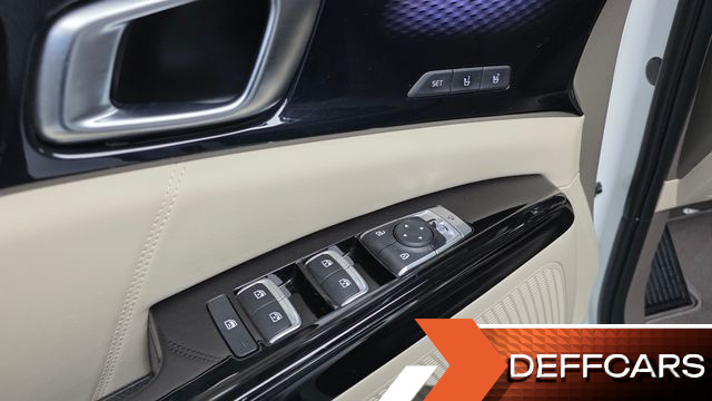 Kia CARNIVAL 9-Seater Signature купить на сайте DeffCars