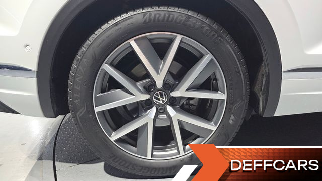 Volkswagen TOUAREG 3.0 TDI Prestige купить на сайте DeffCars