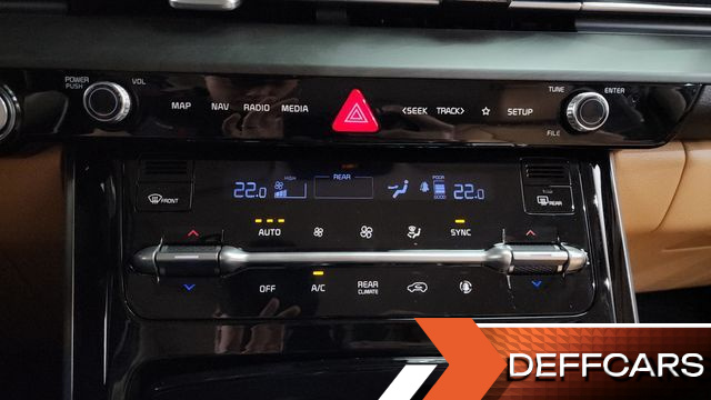 Kia CARNIVAL Gasoline 9-Seater Signature купить на сайте DeffCars