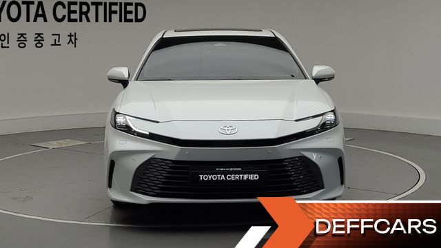 Toyota CAMRY 2.5 XLE Hybrid купить на сайте DeffCars