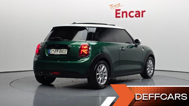 Mini COOPER Classic Plus Launch Pack Third Generation купить на сайте DeffCars