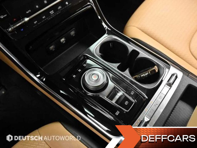 Kia CARNIVAL Gasoline 7-Seater Noblesse купить на сайте DeffCars