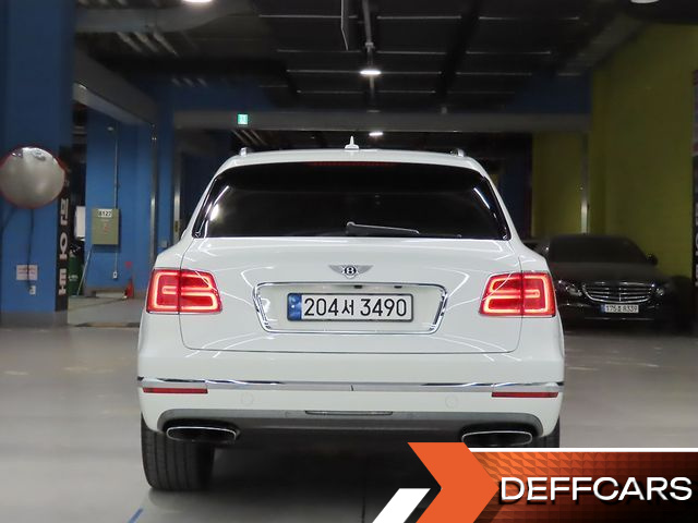Bentley BENTAYGA 6.0 W12 купить на сайте DeffCars