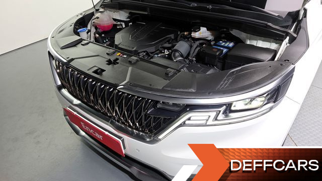 Kia CARNIVAL 9-Seater Noblesse купить на сайте DeffCars