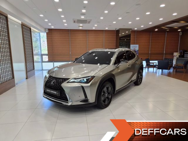 Lexus UX 2.0 2WD купить на сайте DeffCars