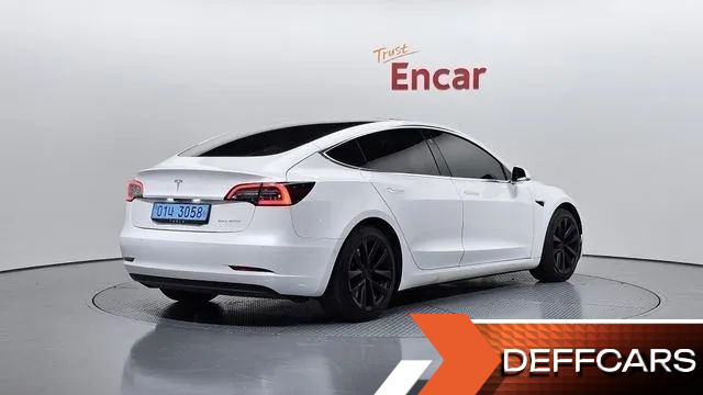 Tesla MODEL 3 Long Range AWD купить на сайте DeffCars