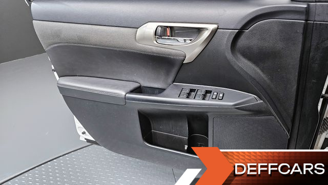 Lexus CT200H 1.8 Supreme ZWA10 купить на сайте DeffCars