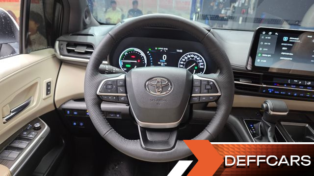 Toyota SIENNA 2.5 Hybrid AWD купить на сайте DeffCars