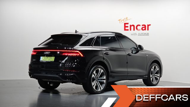 Audi Q8 55 TFSI Quattro Premium купить на сайте DeffCars