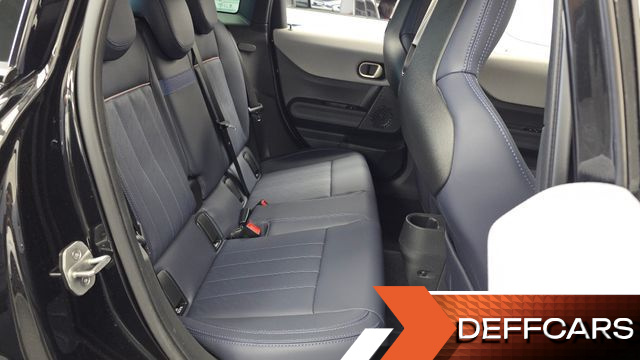 Mini COOPER 5 Door Favoured купить на сайте DeffCars