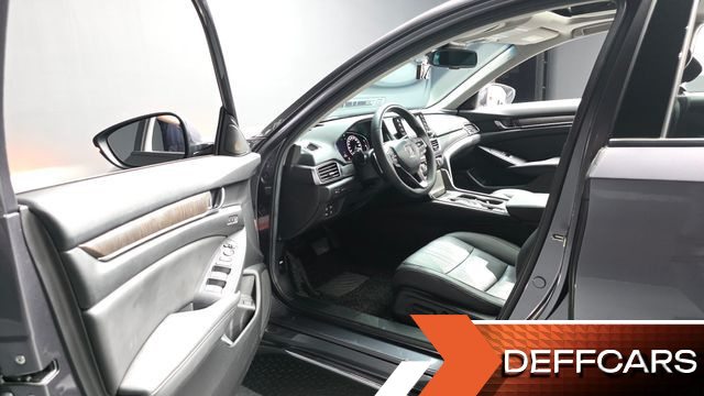 Honda ACCORD 2.0 Hybrid Touring купить на сайте DeffCars