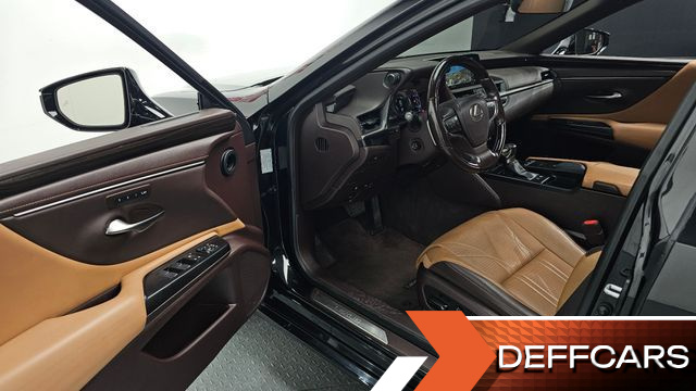 Lexus ES Luxury Plus купить на сайте DeffCars