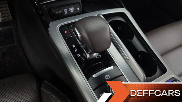 Kia STINGER 2.0 Turbo 2WD Platinum купить на сайте DeffCars