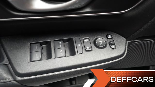 Honda CR-V 1.5 EX-L 2WD купить на сайте DeffCars